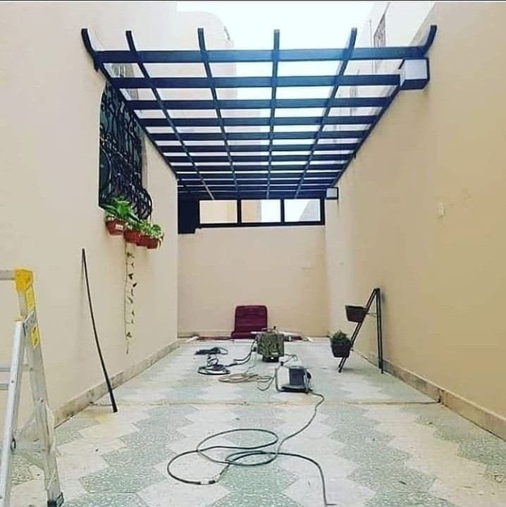 ساندوتش بانل في الرياض